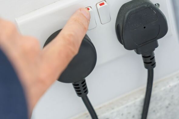 Octopus Energy Cashback £50 account credit British Gas and Octopus paying households to unplug washing machine at certain times